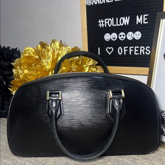 Louis Vuitton Epi Jasmin Handbag - Picture 3 of 10